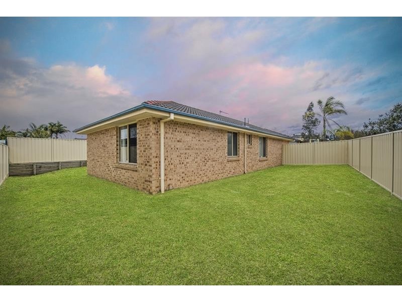 1 Lomandra Tce, Hamlyn Terrace NSW 2259