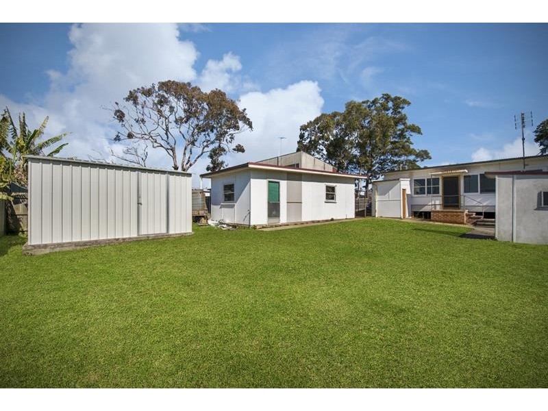 79 Ocean View Rd, Gorokan NSW 2263