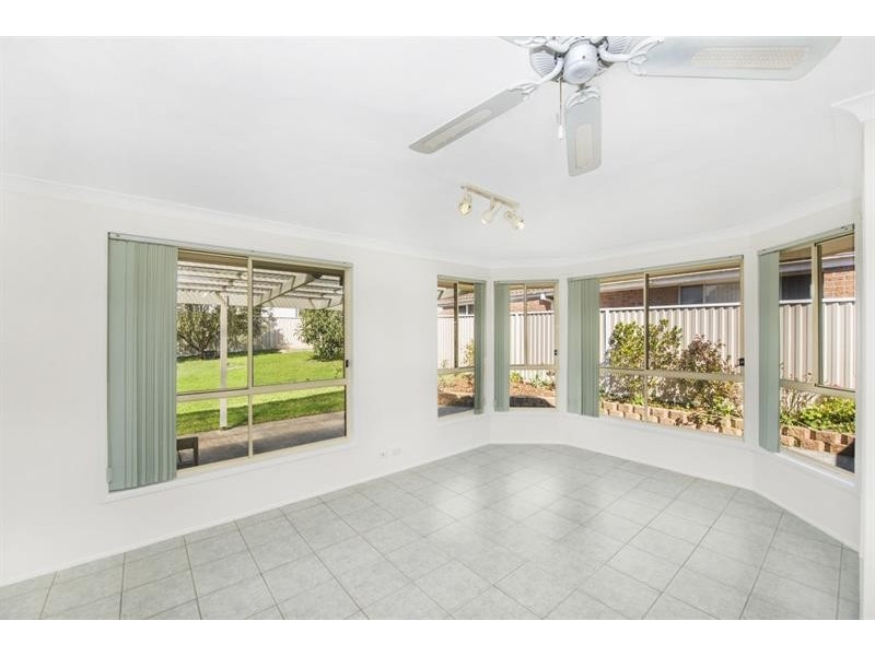 15 Pearce Rd, Kanwal NSW 2259