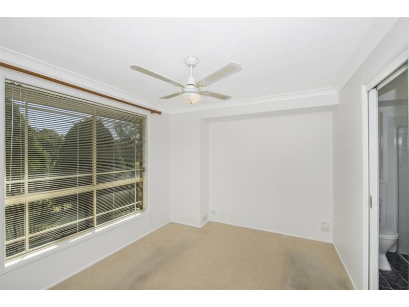 15 Pearce Rd, Kanwal NSW 2259