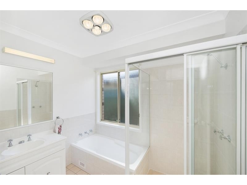15 Pearce Rd, Kanwal NSW 2259