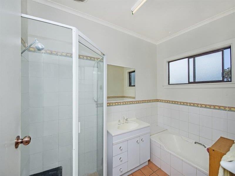 7 Tosca Dr, Gorokan NSW 2263
