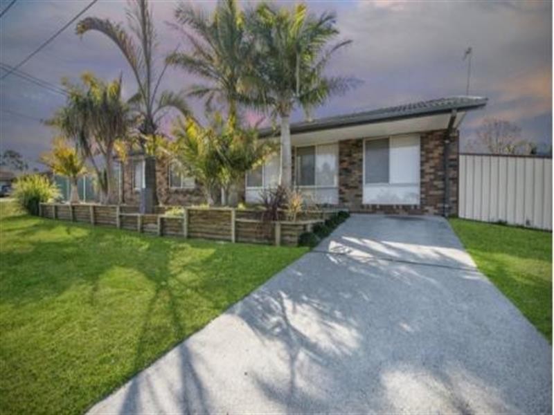 11 White Swan Ave, Blue Haven NSW 2262