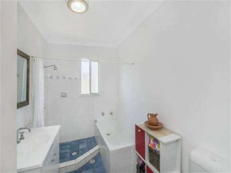 29 Avonlea Avenue, Gorokan NSW 2263