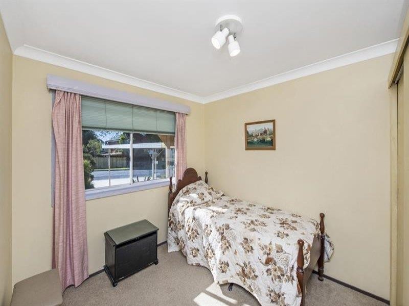 4 Jetty Avenue, Charmhaven NSW 2263