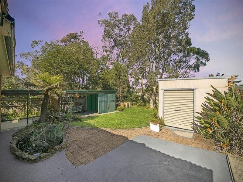 4 Jetty Avenue, Charmhaven NSW 2263