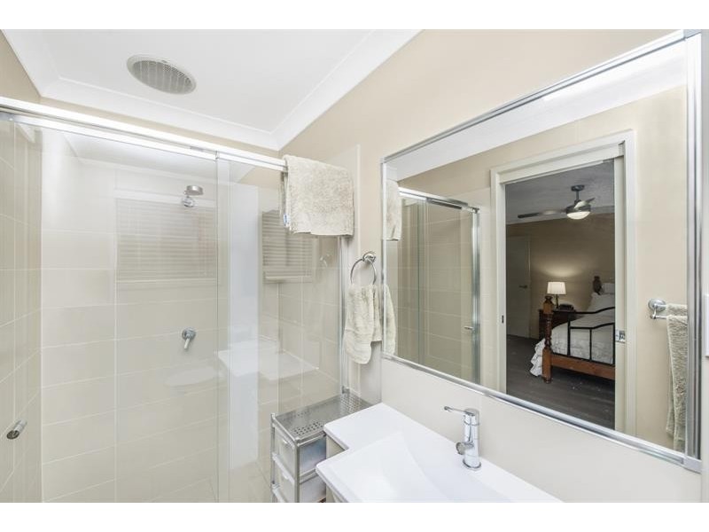 8 Narran Rd, Woongarrah NSW 2259