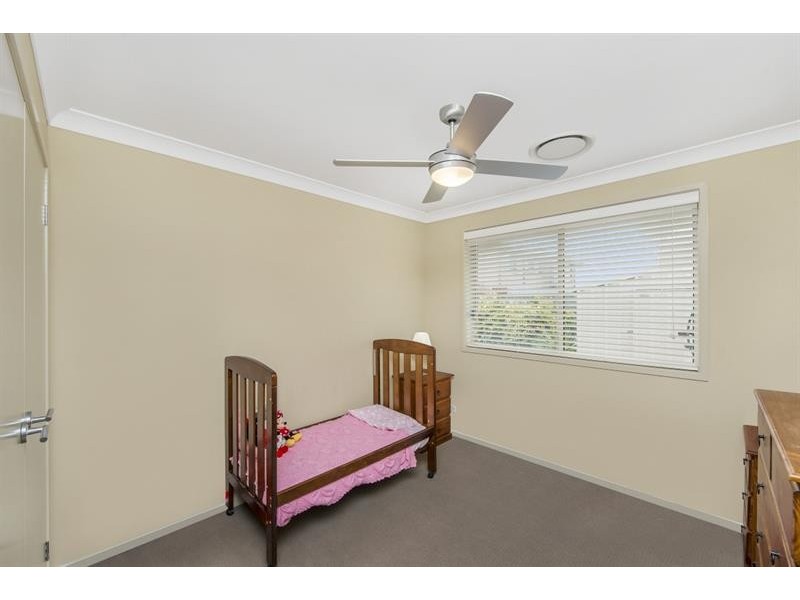 8 Narran Rd, Woongarrah NSW 2259