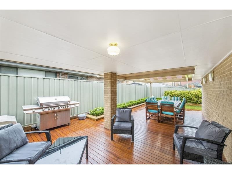8 Narran Rd, Woongarrah NSW 2259