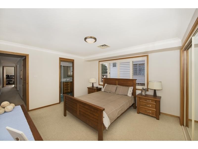 19 Vena Ave, Gorokan NSW 2263