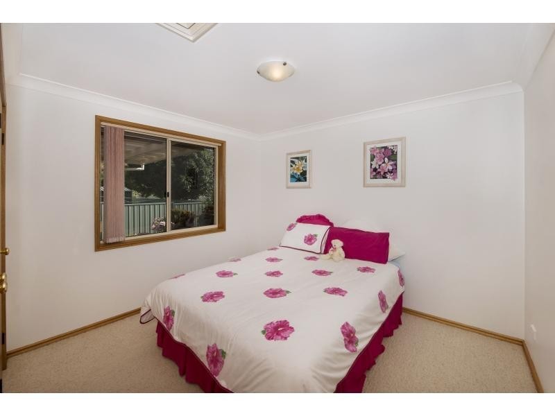 19 Vena Ave, Gorokan NSW 2263