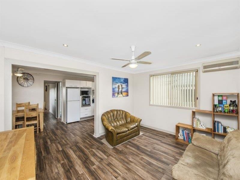26 Anembo Ave, Summerland Point NSW 2259