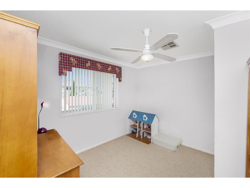 19 Skye Cl, Hamlyn Terrace NSW 2259