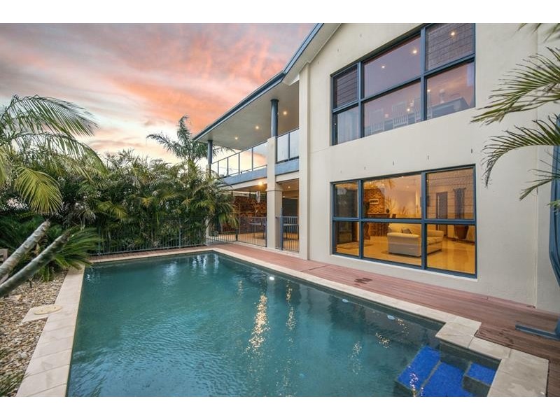 18 Soldiers Point Dr, Norah Head NSW 2263