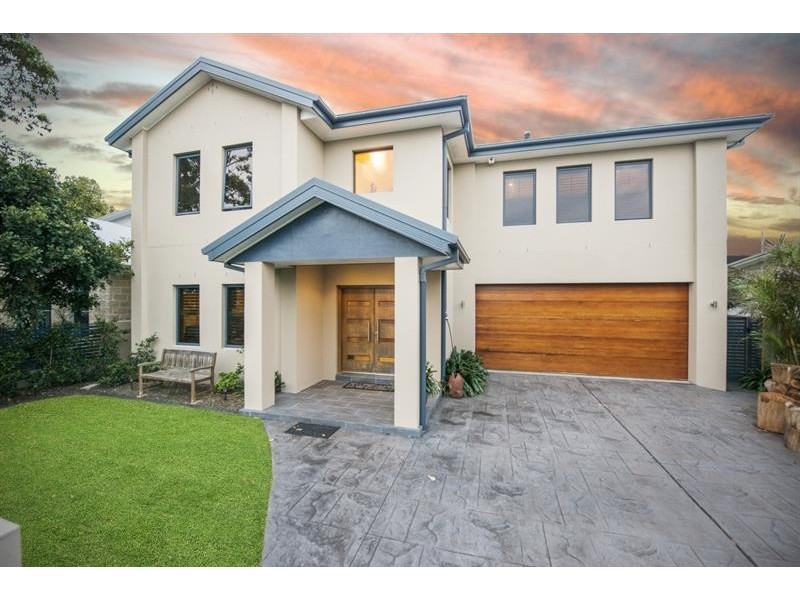 18 Soldiers Point Dr, Norah Head NSW 2263