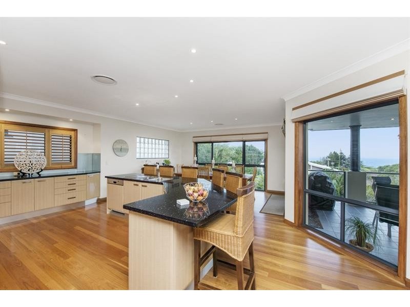 18 Soldiers Point Dr, Norah Head NSW 2263