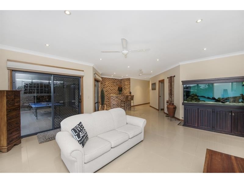 18 Soldiers Point Dr, Norah Head NSW 2263