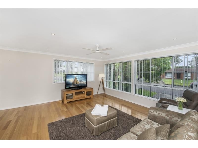 40 Woodland Pkwy, Buff Point NSW 2262