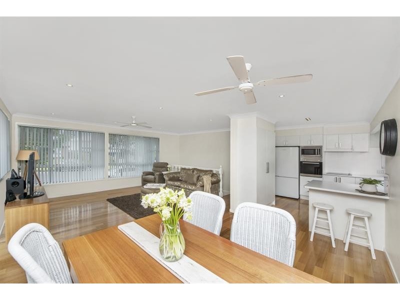 40 Woodland Pkwy, Buff Point NSW 2262