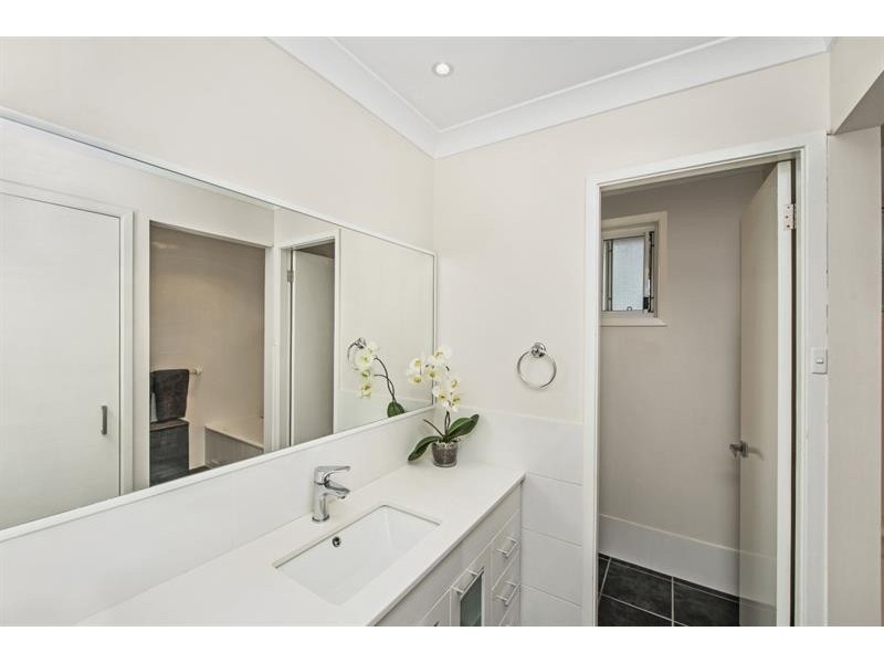 40 Woodland Pkwy, Buff Point NSW 2262