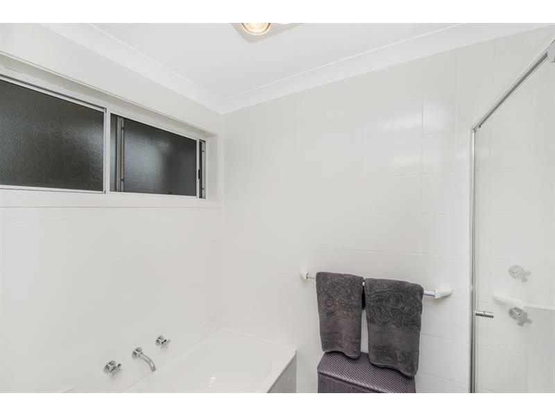 40 Woodland Pkwy, Buff Point NSW 2262