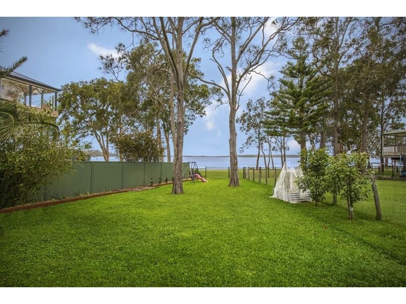 40 Woodland Pkwy, Buff Point NSW 2262