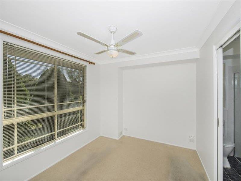 15 Pearce Rd, Kanwal NSW 2259