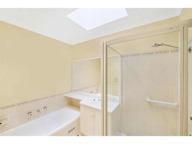 2a Sara Jane Cl, Kanwal NSW 2259