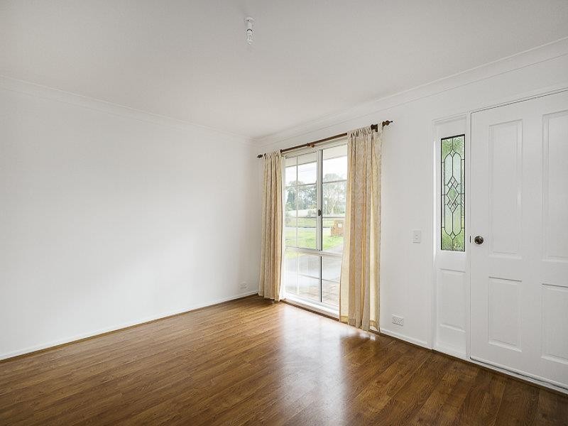 3 Lady Kendall Dr, Blue Haven NSW 2262