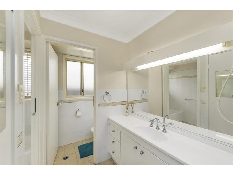 20 Wallis Ave, Canton Beach NSW 2263