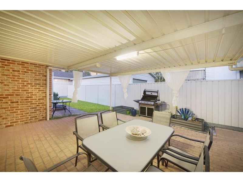 20 Wallis Ave, Canton Beach NSW 2263