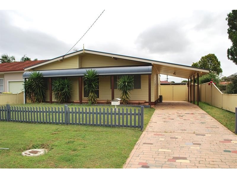 20 Crown St, Toukley NSW 2263