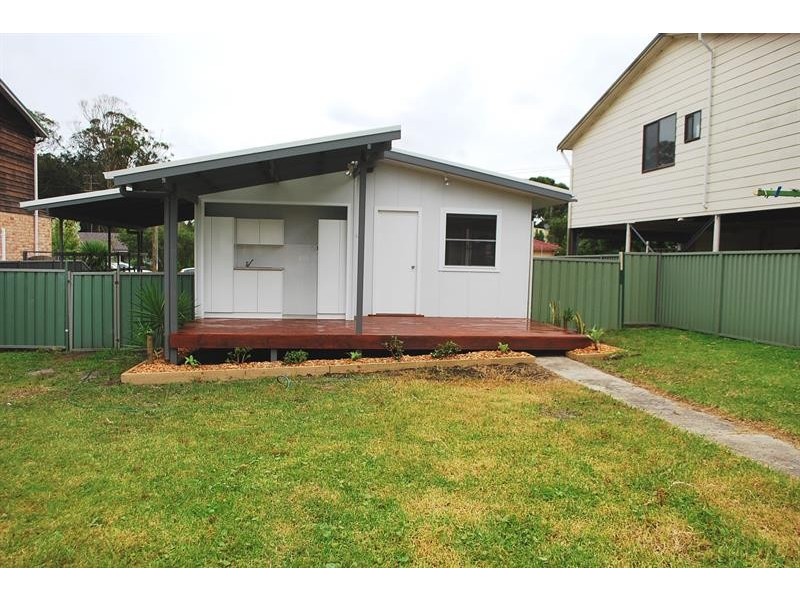 10 Charmhaven Ave, Charmhaven NSW 2263