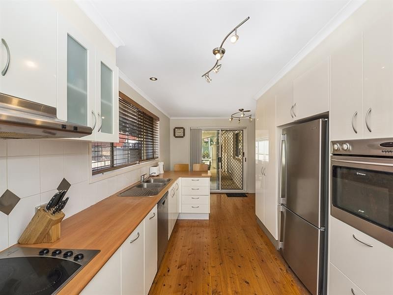 3 Ninth Ave, Toukley NSW 2263