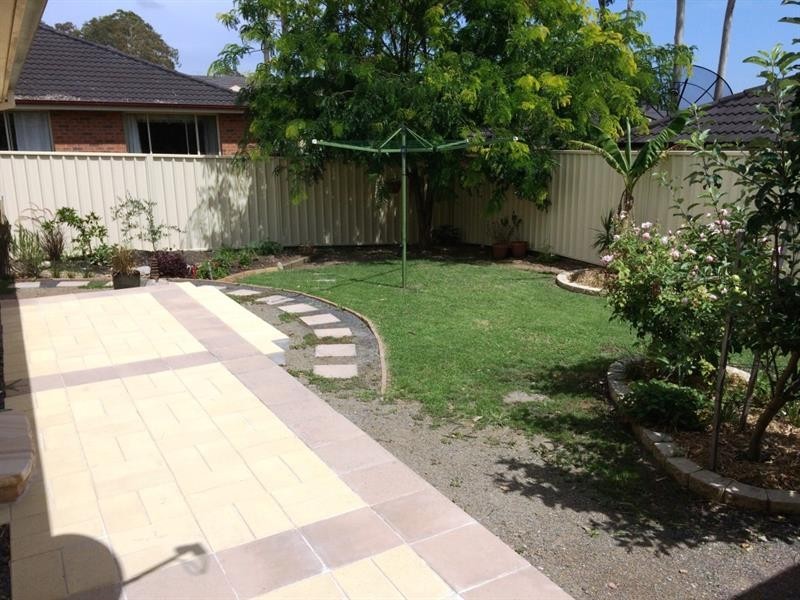 9 Glider Rd, Wadalba NSW 2259