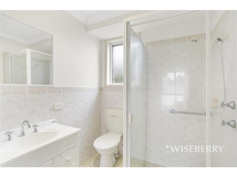 6a Esther Cl, Gorokan NSW 2263