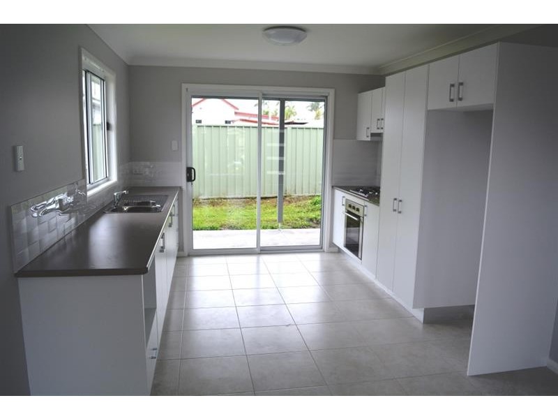 12a Hay St, Gorokan NSW 2263