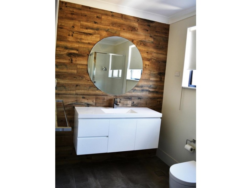 13 Sylvia Ave, Gorokan NSW 2263