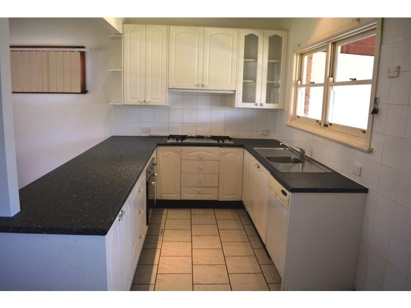 18 Trevally Ave, Chain Valley Bay NSW 2259