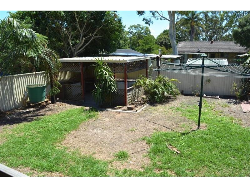 18 Trevally Ave, Chain Valley Bay NSW 2259