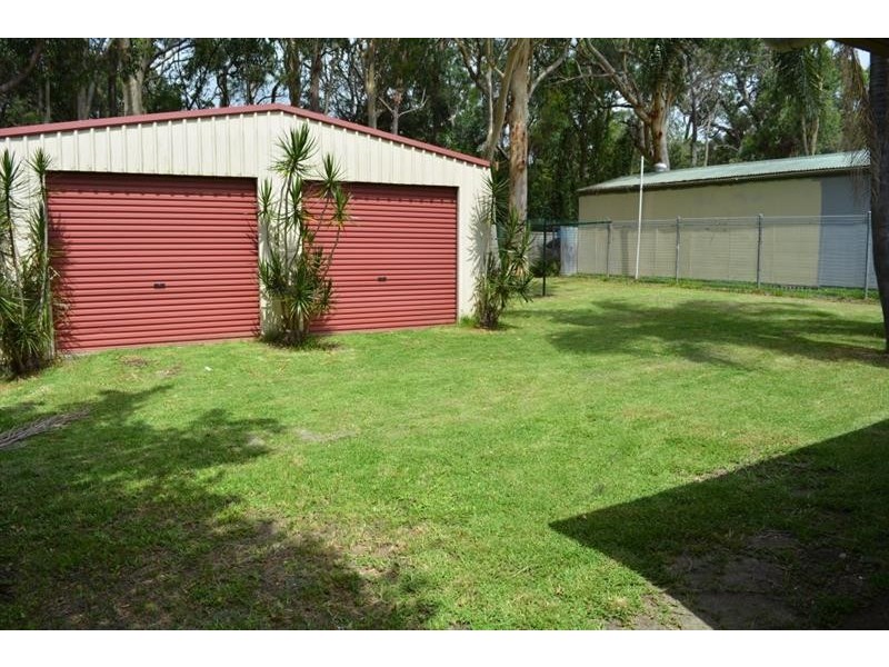 55 Trevally Ave, Chain Valley Bay NSW 2259