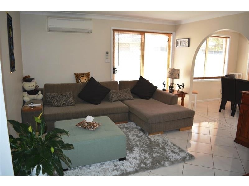 16 Nelmes Rd, Blue Haven NSW 2262