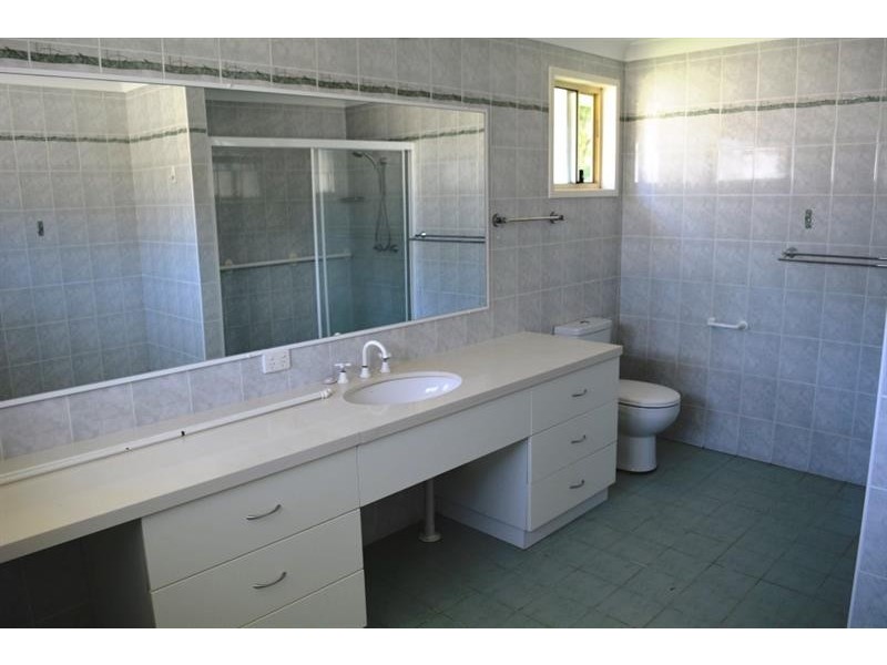 29a Derwent Dr, Lake Haven NSW 2263