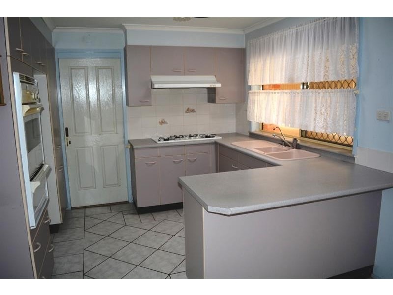 13 Kirrajong Pl, San Remo NSW 2262