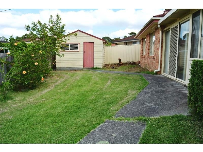 13 Kirrajong Pl, San Remo NSW 2262