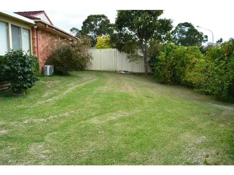 13 Kirrajong Pl, San Remo NSW 2262