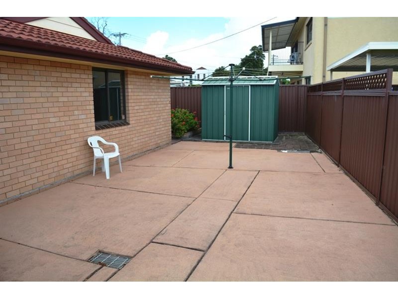 30 Moss Ave, Toukley NSW 2263