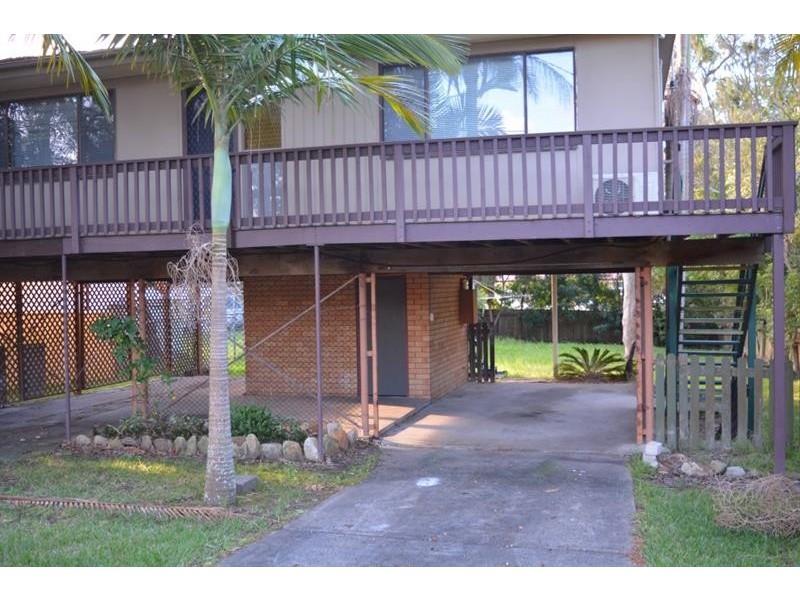 19 Awaba Ave, Charmhaven NSW 2263