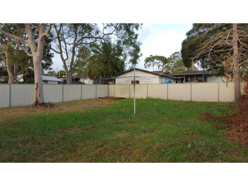 33 Mckellar Bvd, Blue Haven NSW 2262