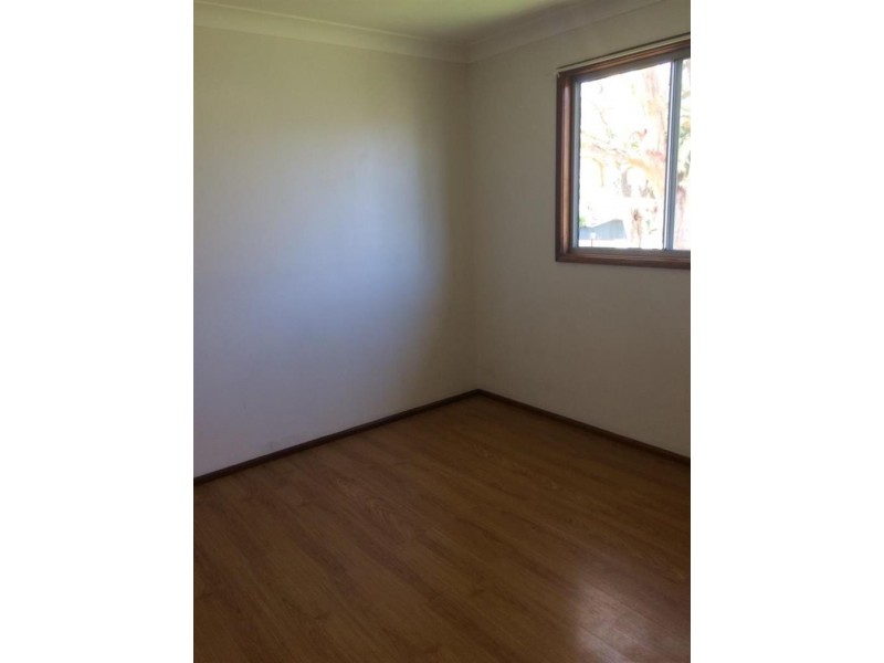 33 Mckellar Bvd, Blue Haven NSW 2262